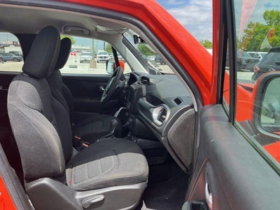 2020 Jeep Renegade Latitude FWD